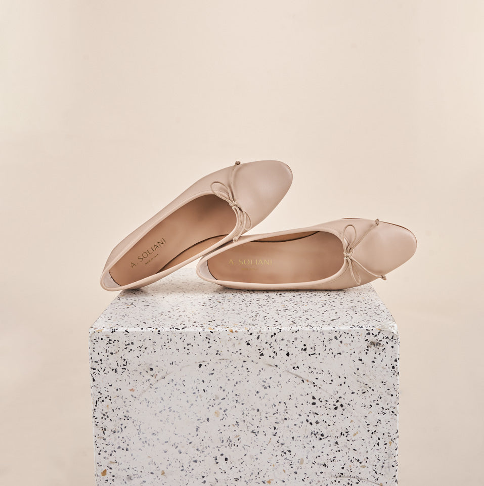 Nude leather ballet flats best sale