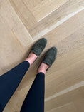 Load image into Gallery viewer, Green Suede Loafers with leggings
