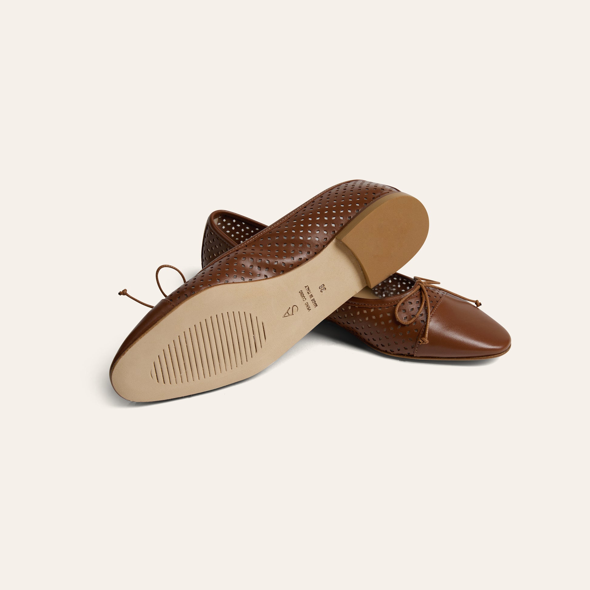 Como - Perforated Cognac