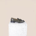 Load image into Gallery viewer, Aosta- Olive Tassel Leather
