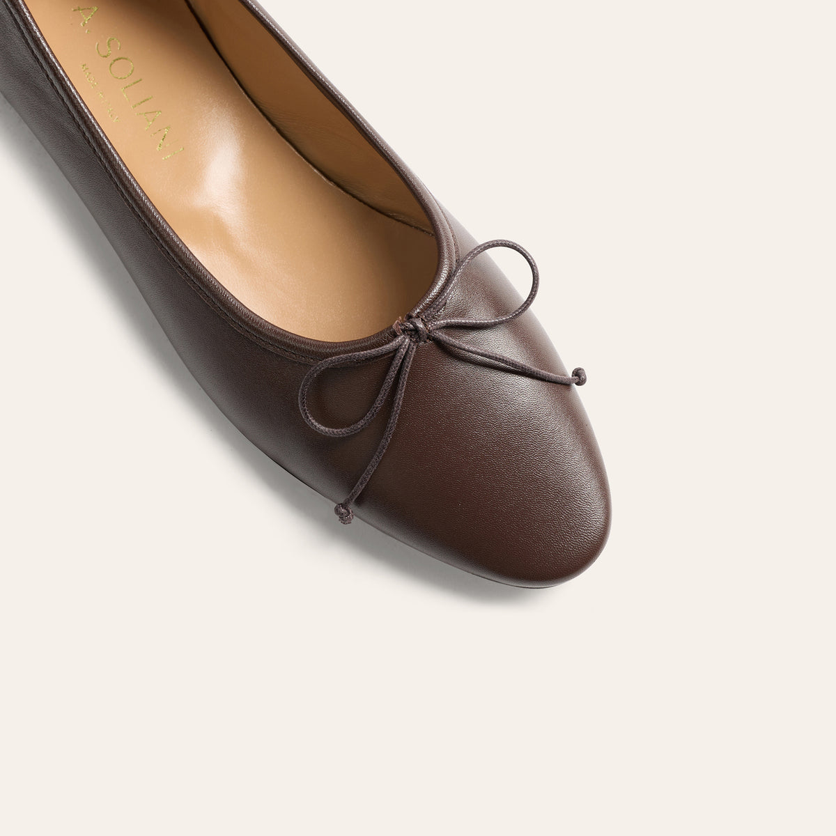 Como - Chocolate Leather