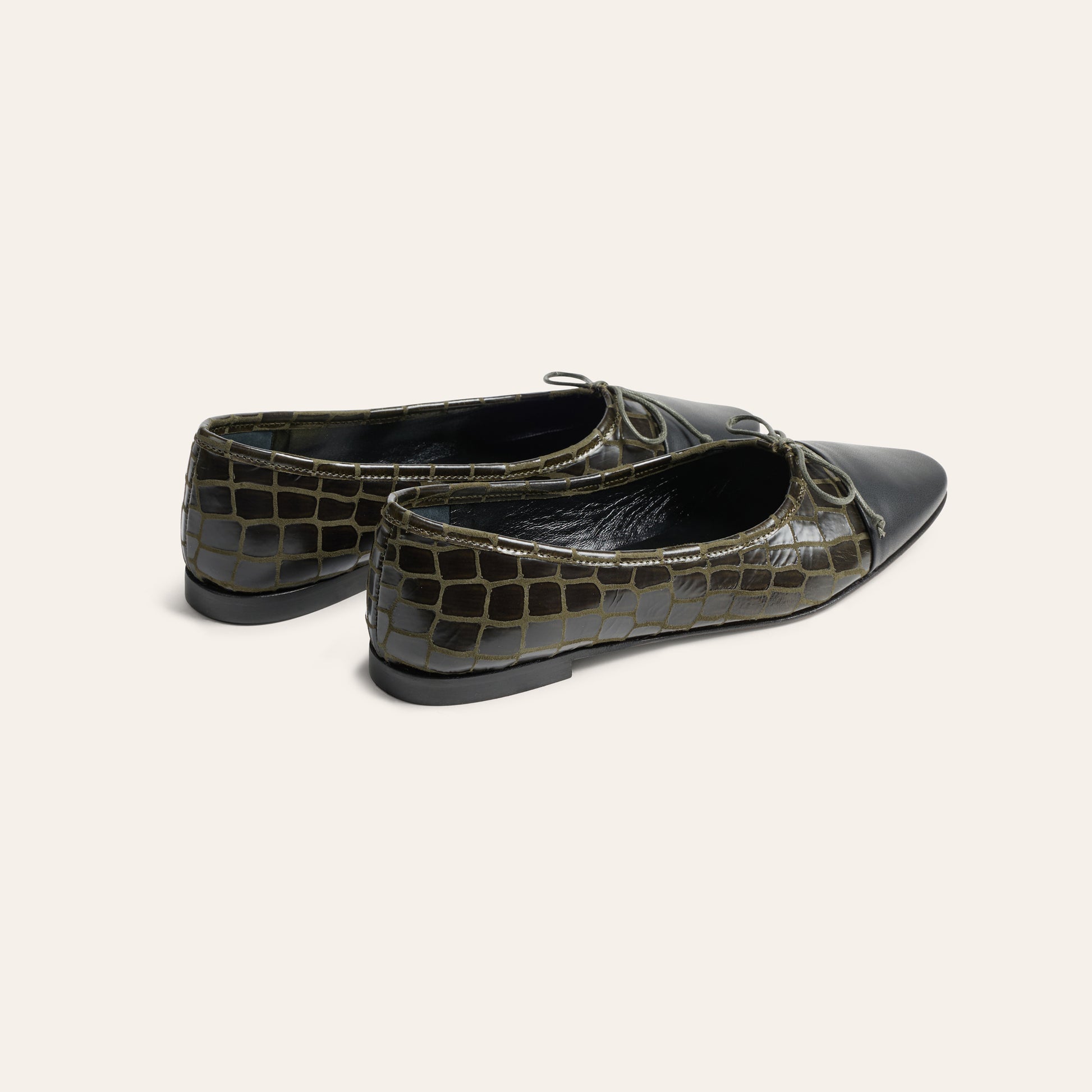 Como - Olive Croc/Black