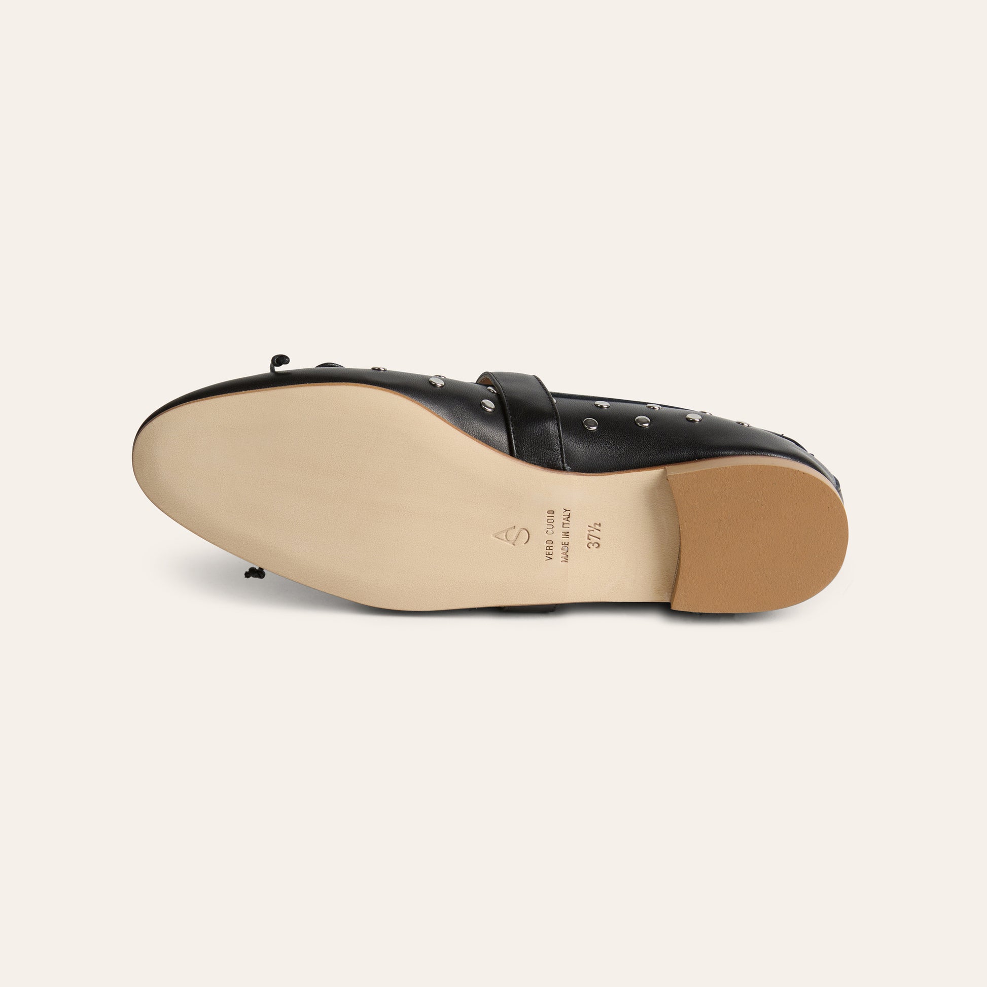 Como Buckle - Black Studs