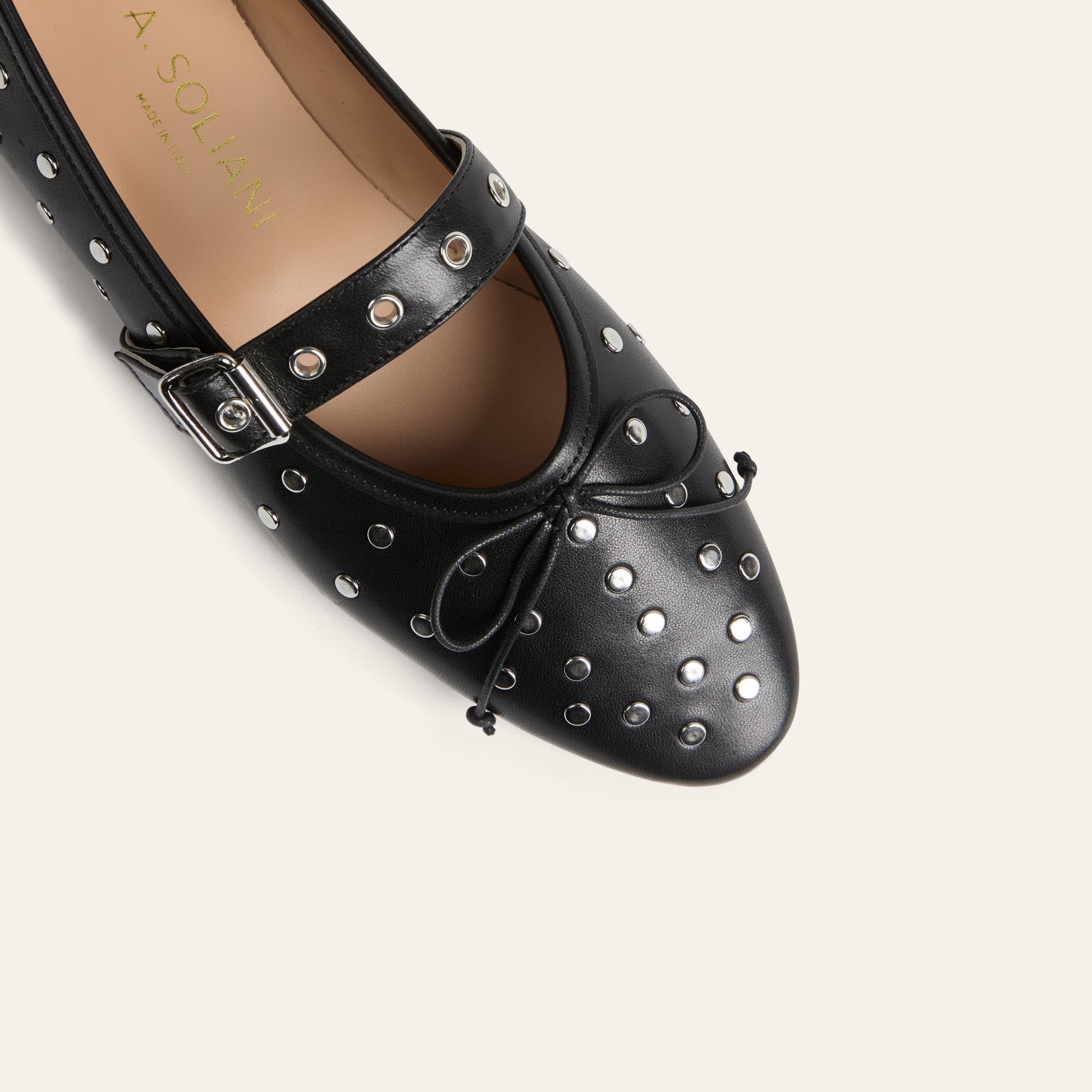 Como Buckle - Black Studs