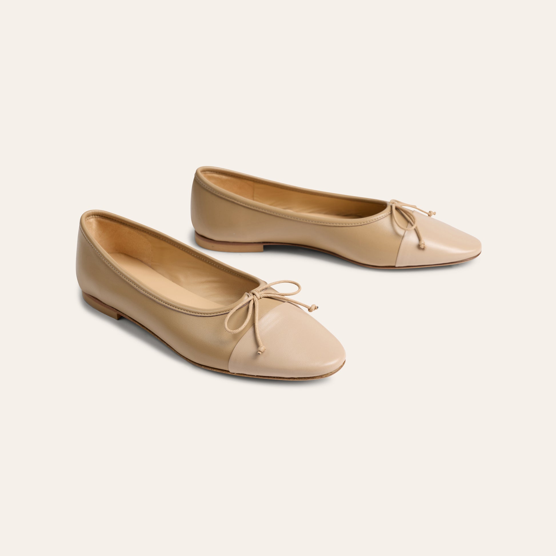 Como Italian Leather Ballet Flats in Taupe/Beige