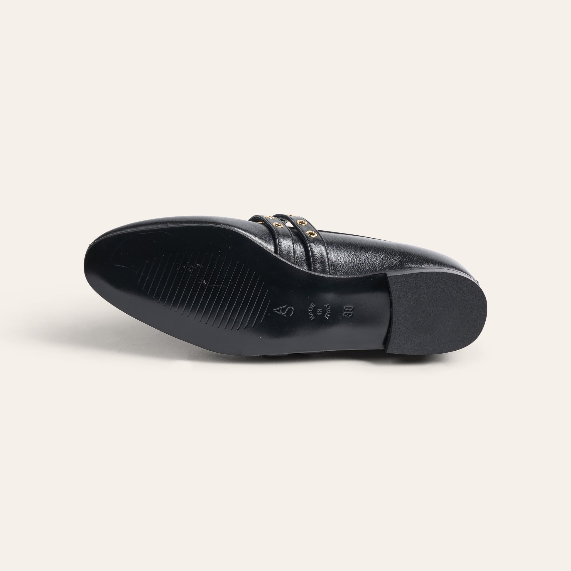 Como 2 Buckle - Black Leather