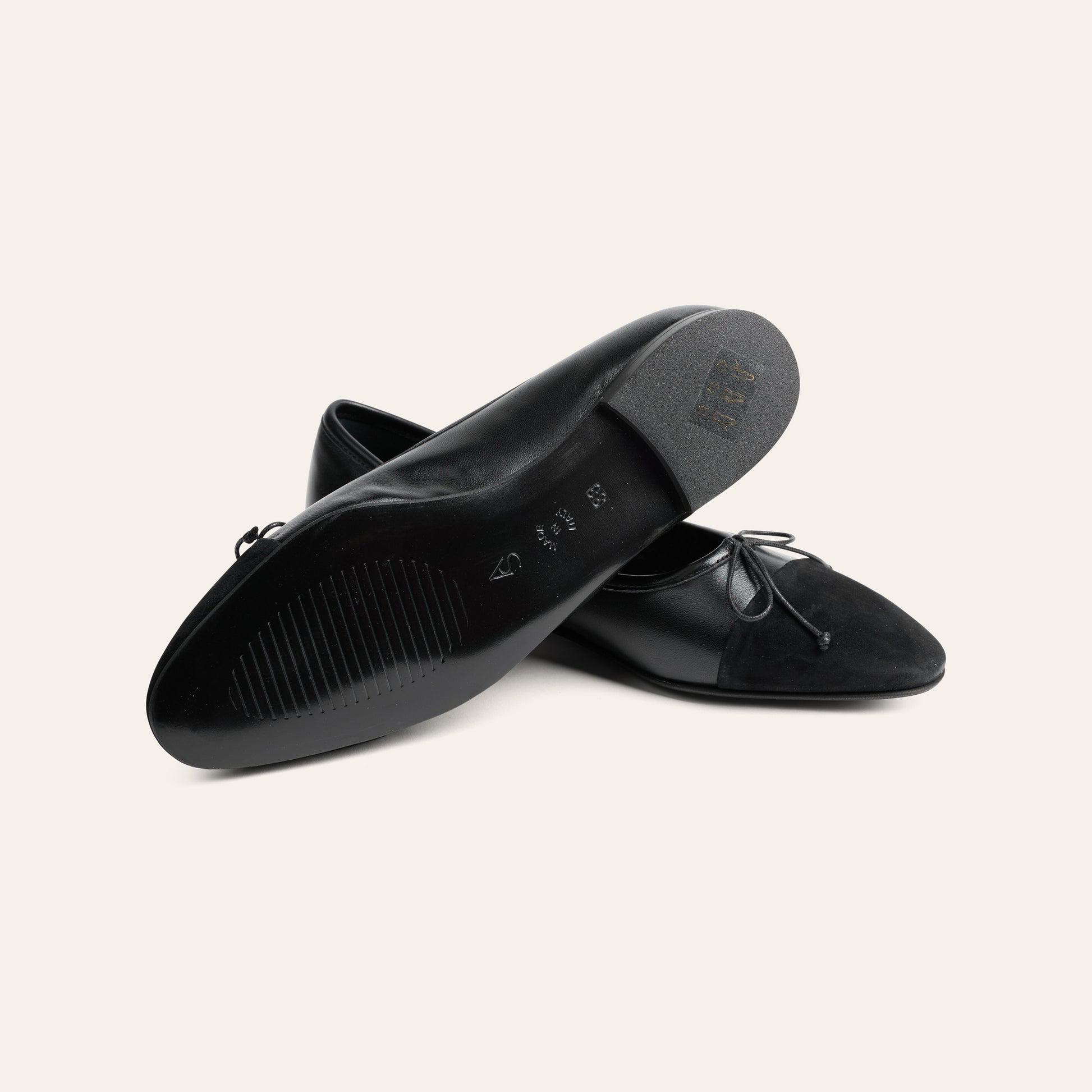 Como - Black Leather/Suede