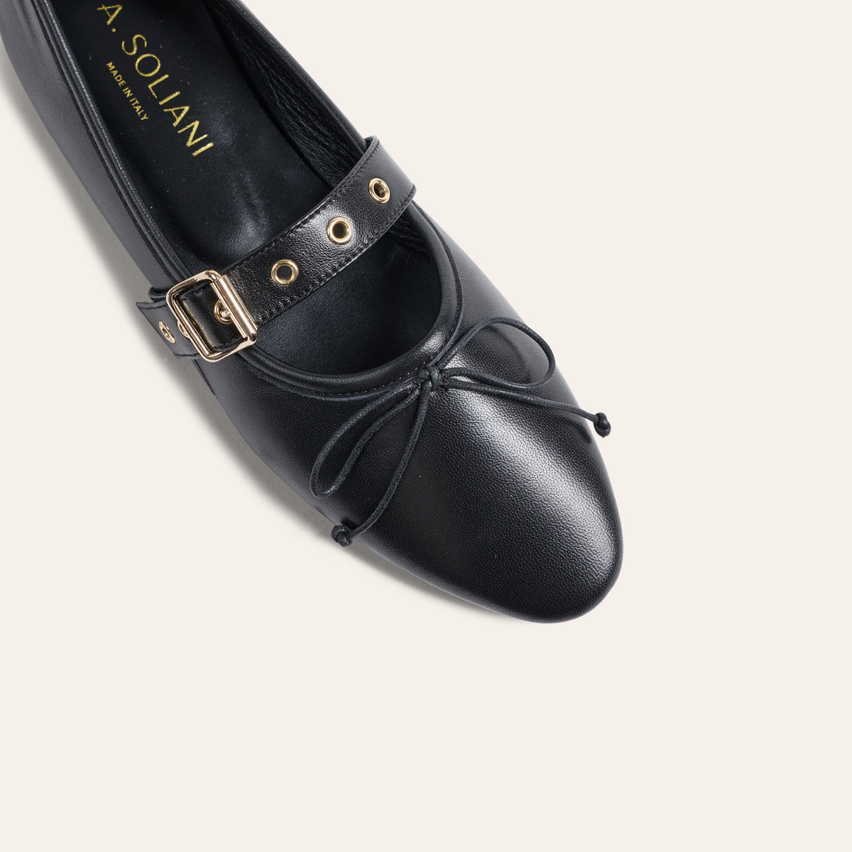 Como Buckle - Black Leather