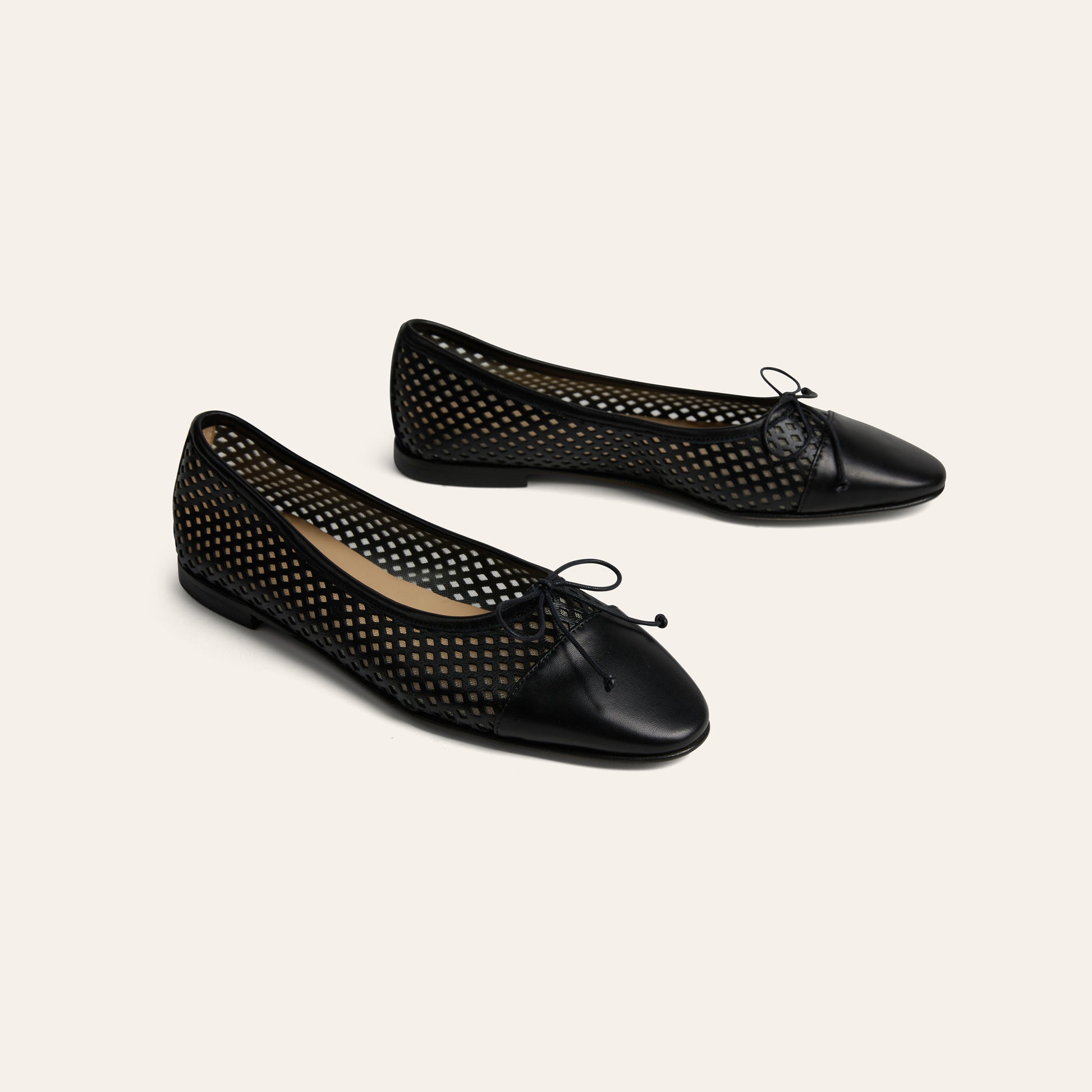 Como - Perforated Black Leather
