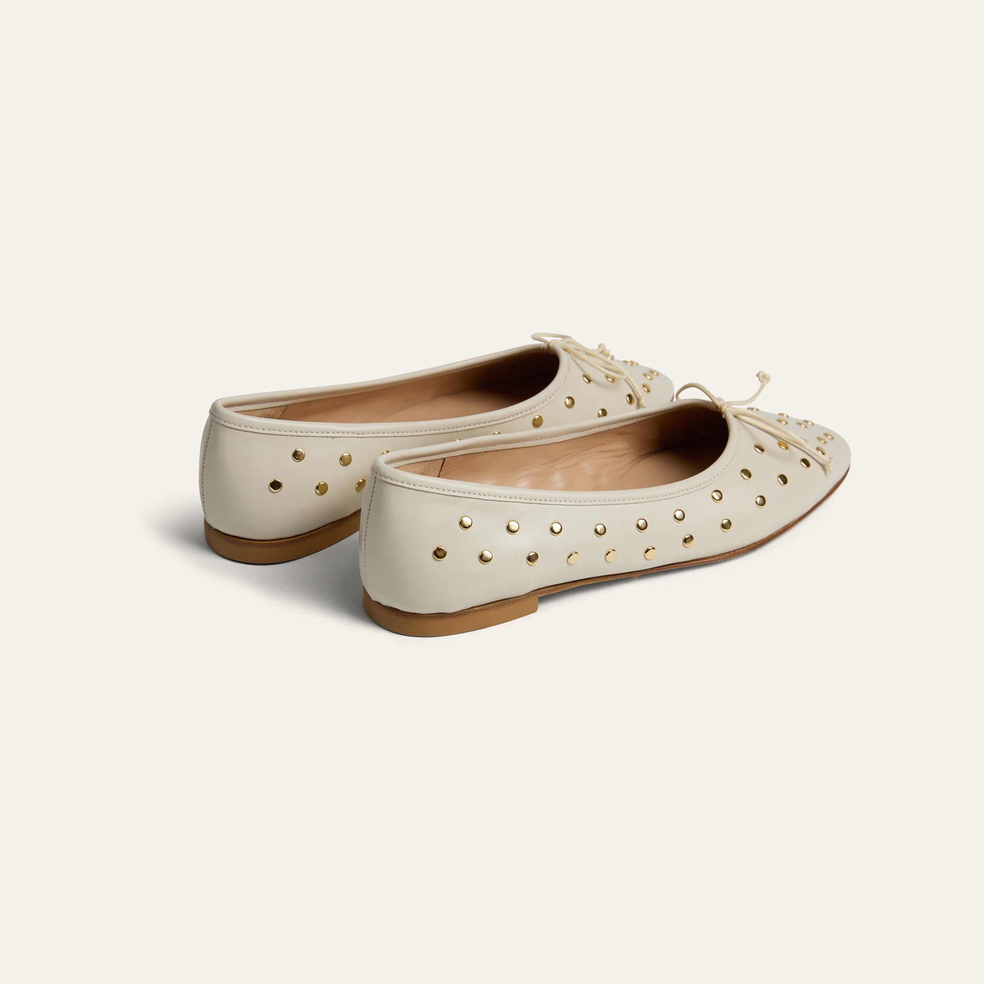 Como Studs- Ivory