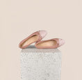 Load image into Gallery viewer, Como Deep Blush Dotted Rose Flats
