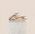 Load image into Gallery viewer, Como Ballet Flats in Gold Scale
