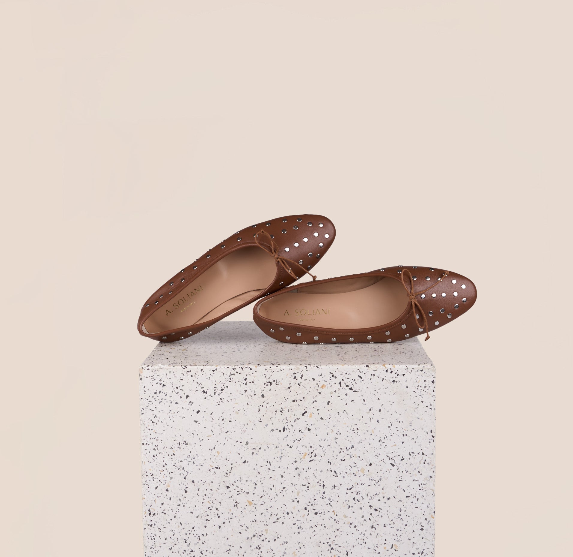 Como Studs (Silver) - Pecan