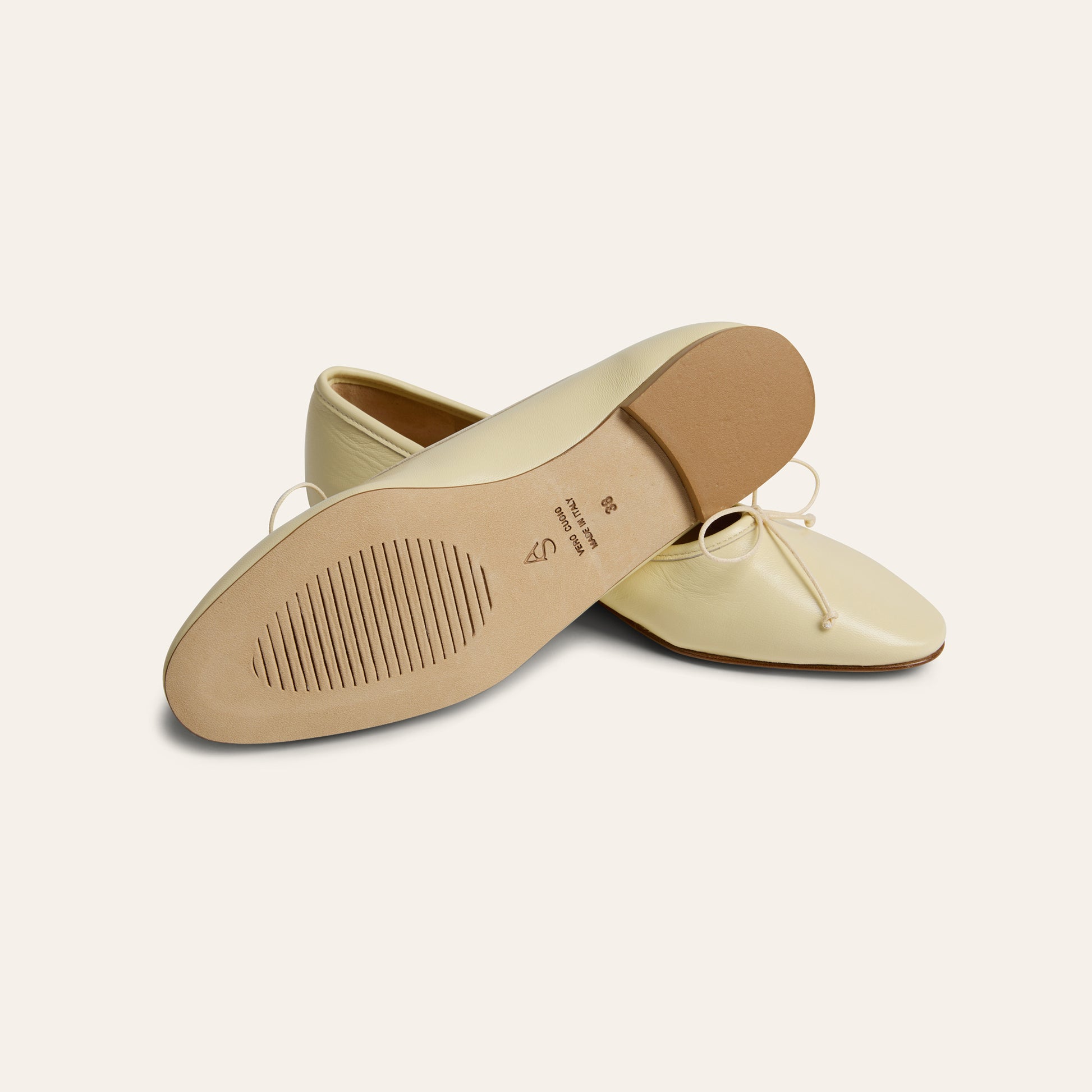 Como - Butter Yellow