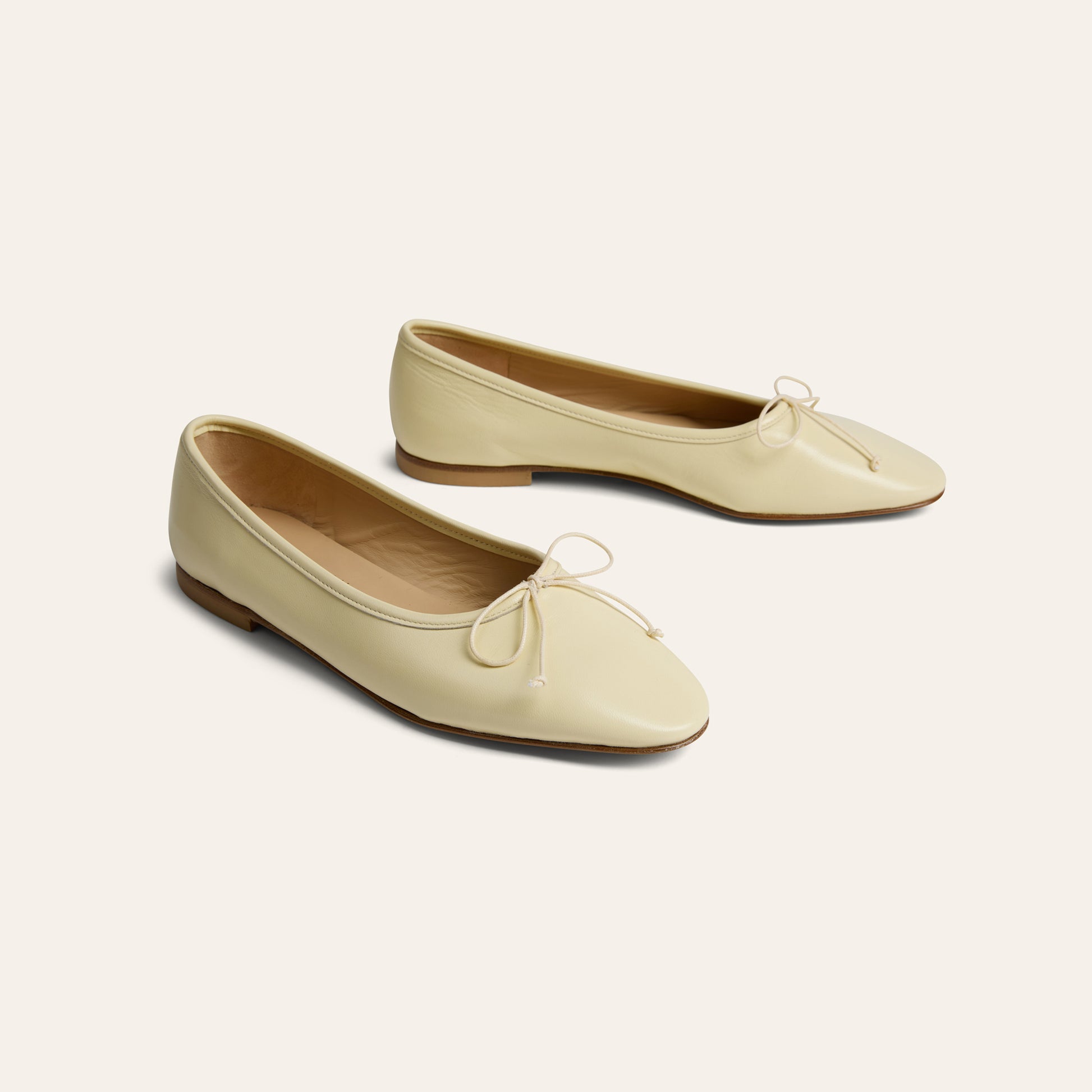 Como - Butter Yellow