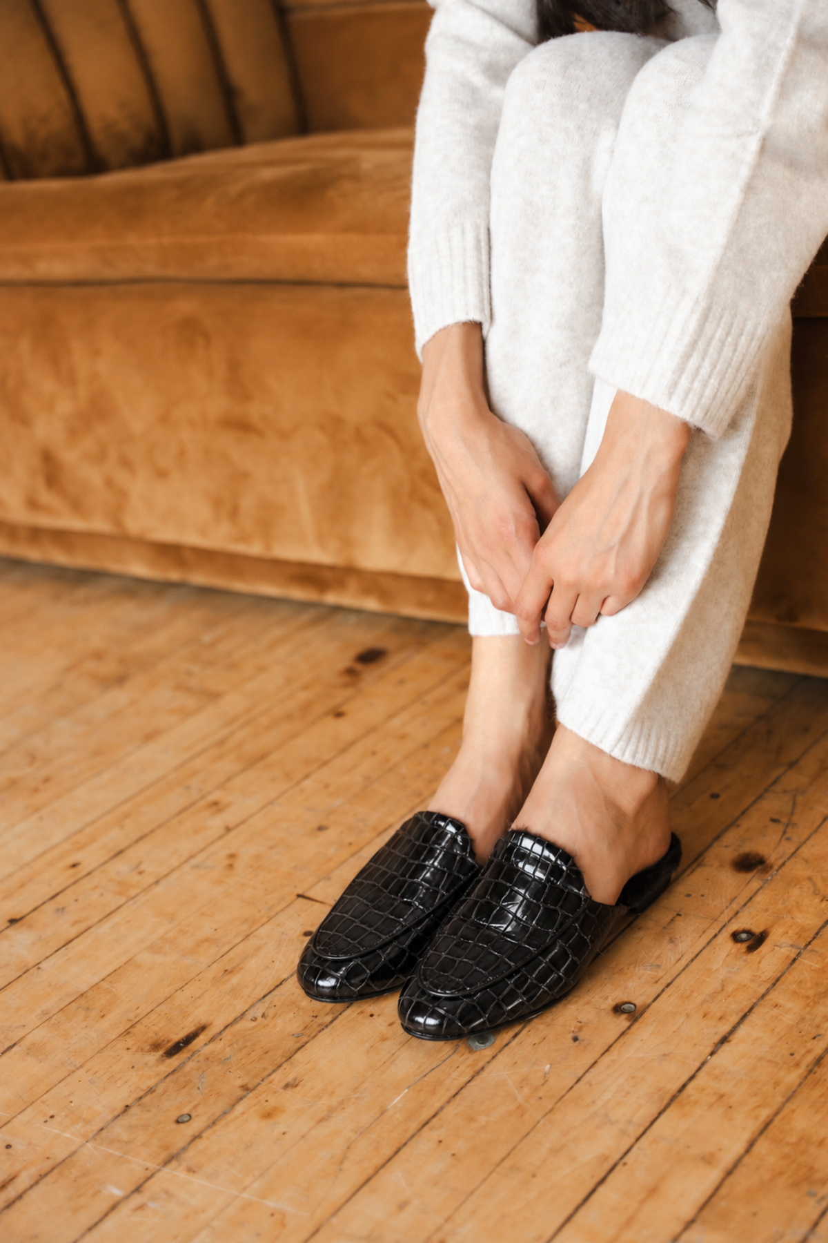 Alba Shearling - Black Croc