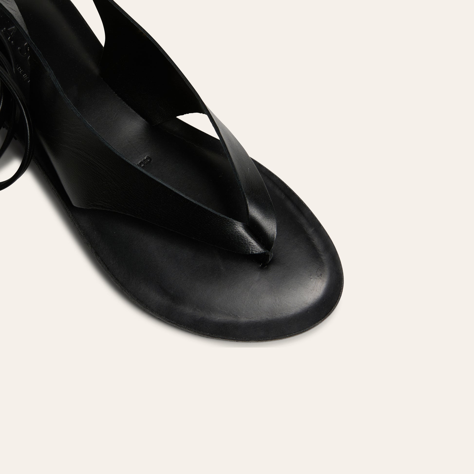 Doria - Black