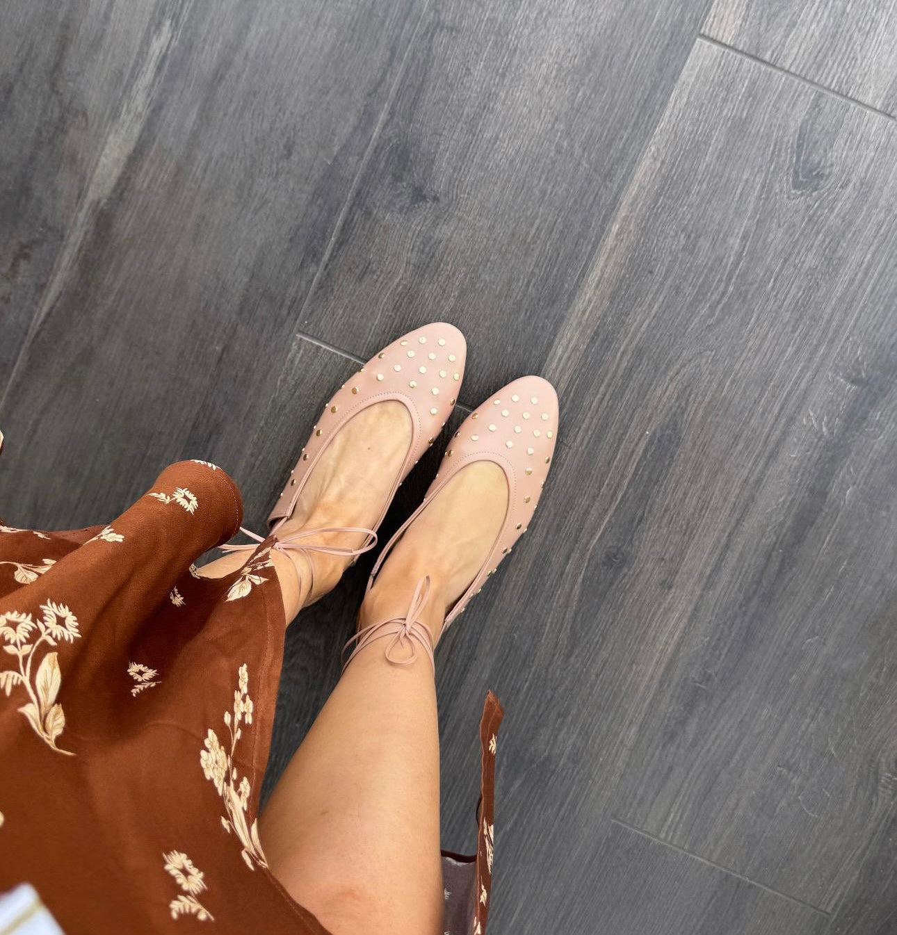 Como Ties Studs - Nude