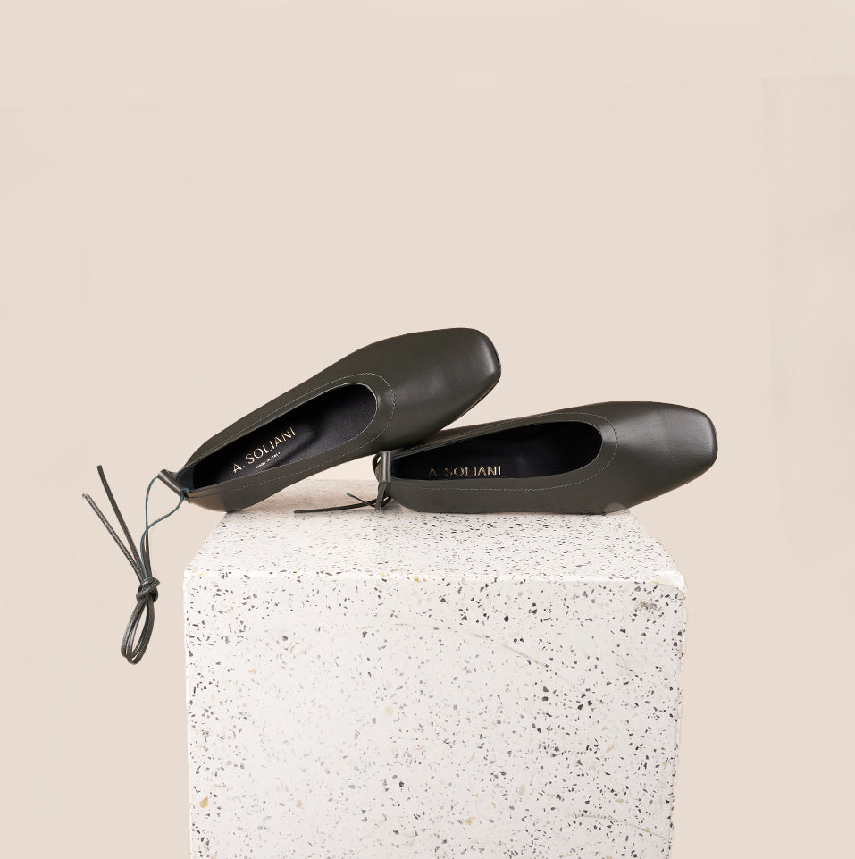 Imola - Olive leather (Removable Ties) SAMPLE SALE-FINAL SALE