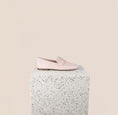 Load image into Gallery viewer, Loafers.