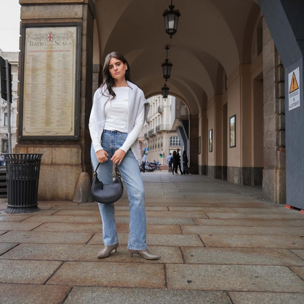 Mantova Taupe Leather Booties Model