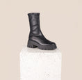 Load image into Gallery viewer, Orvieto Leather Lug Sole Boots Front View
