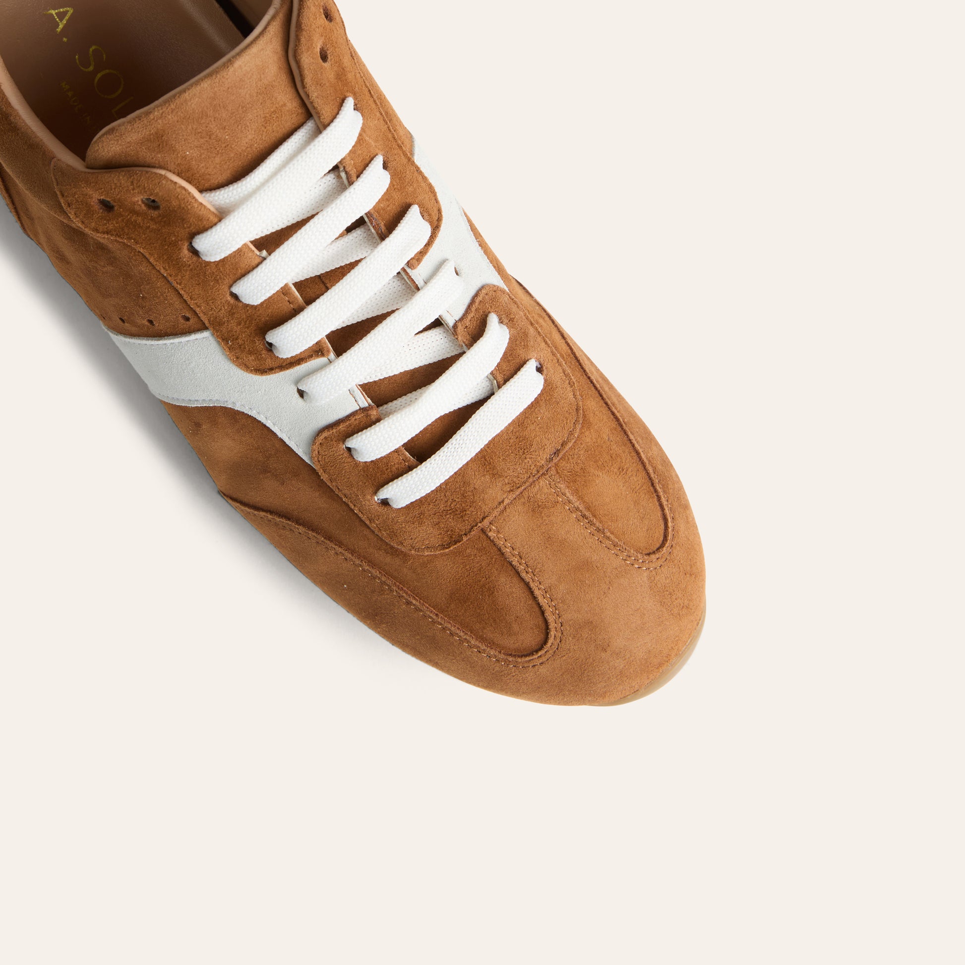 Puglia-Amaretto Suede