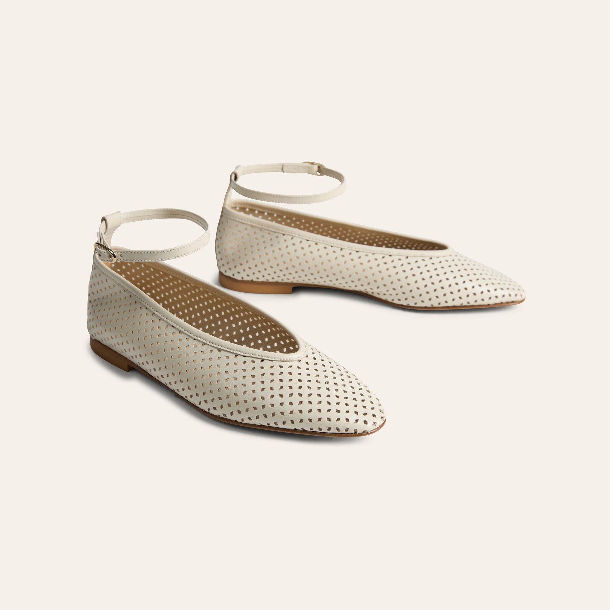 Sona - Perforated Ivory