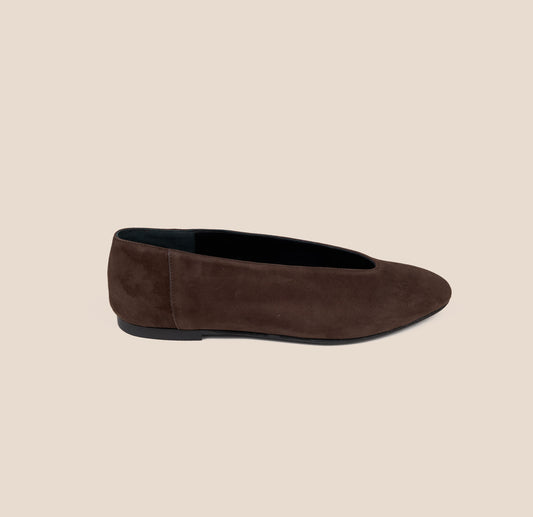 Scala- Chocolate Suede