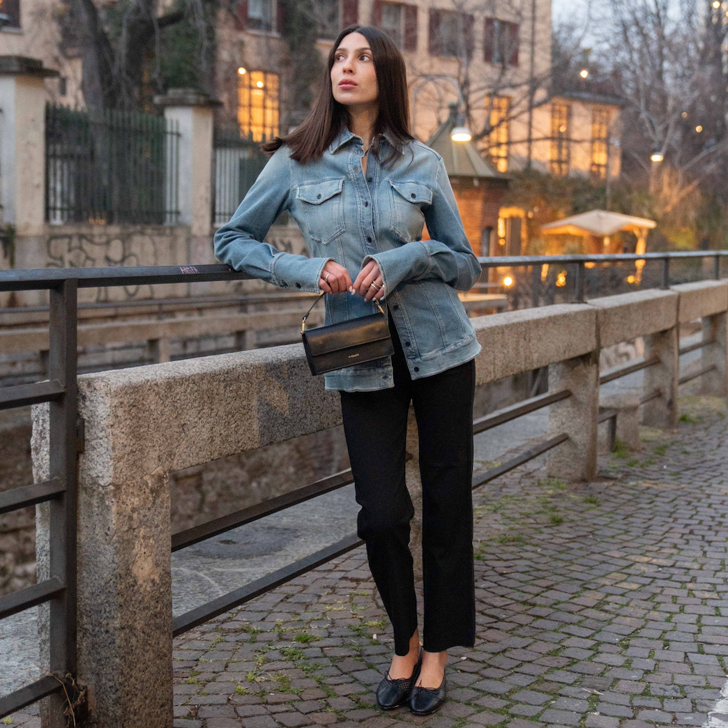 Como - Perforated Black Leather