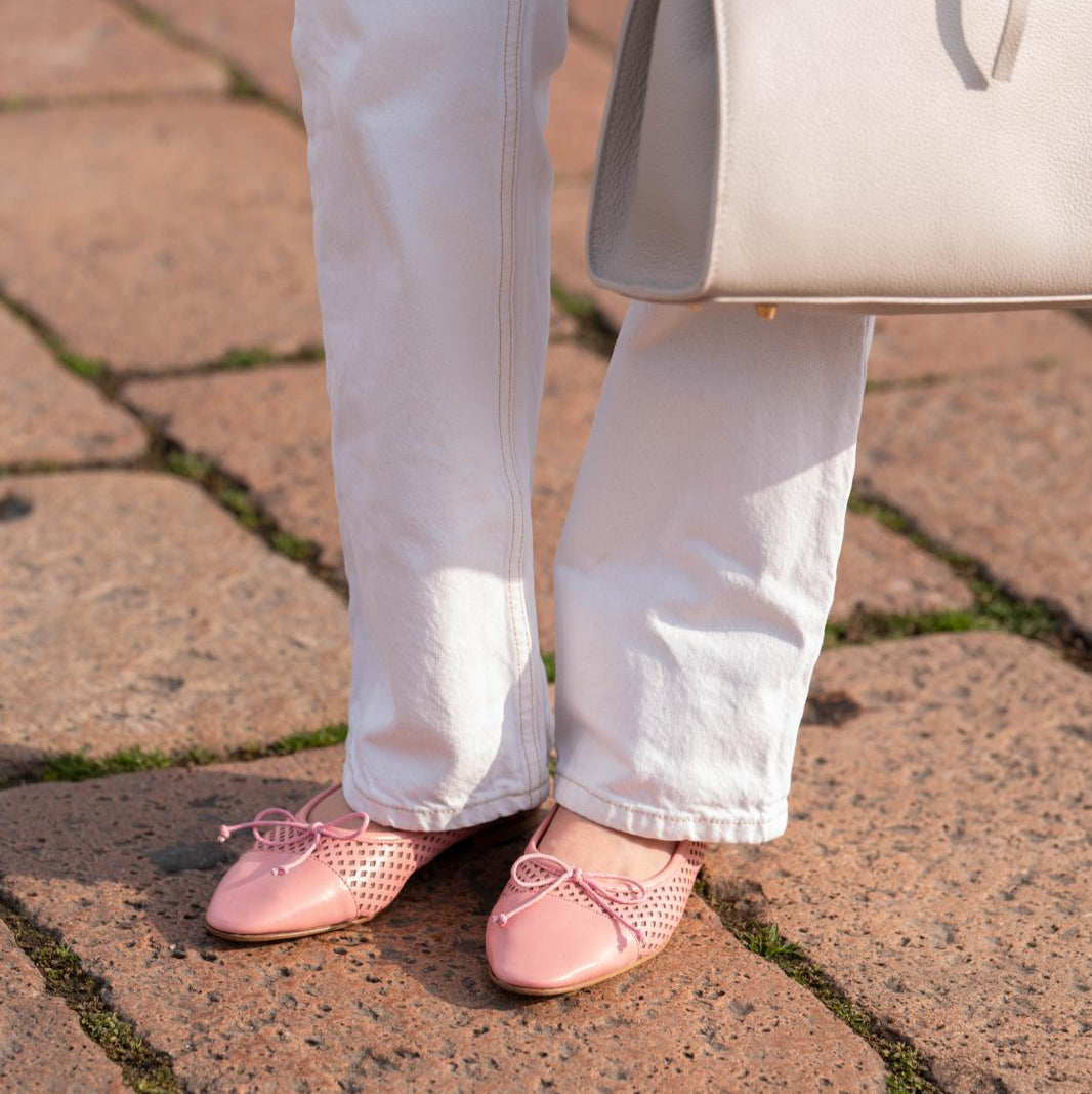 Como - Perforated Peony