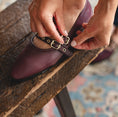 Load image into Gallery viewer, Como 2 Buckle - Wine Leather
