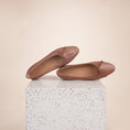 Load image into Gallery viewer, Como Italian Leather Ballet Flat in Desert Rose 
