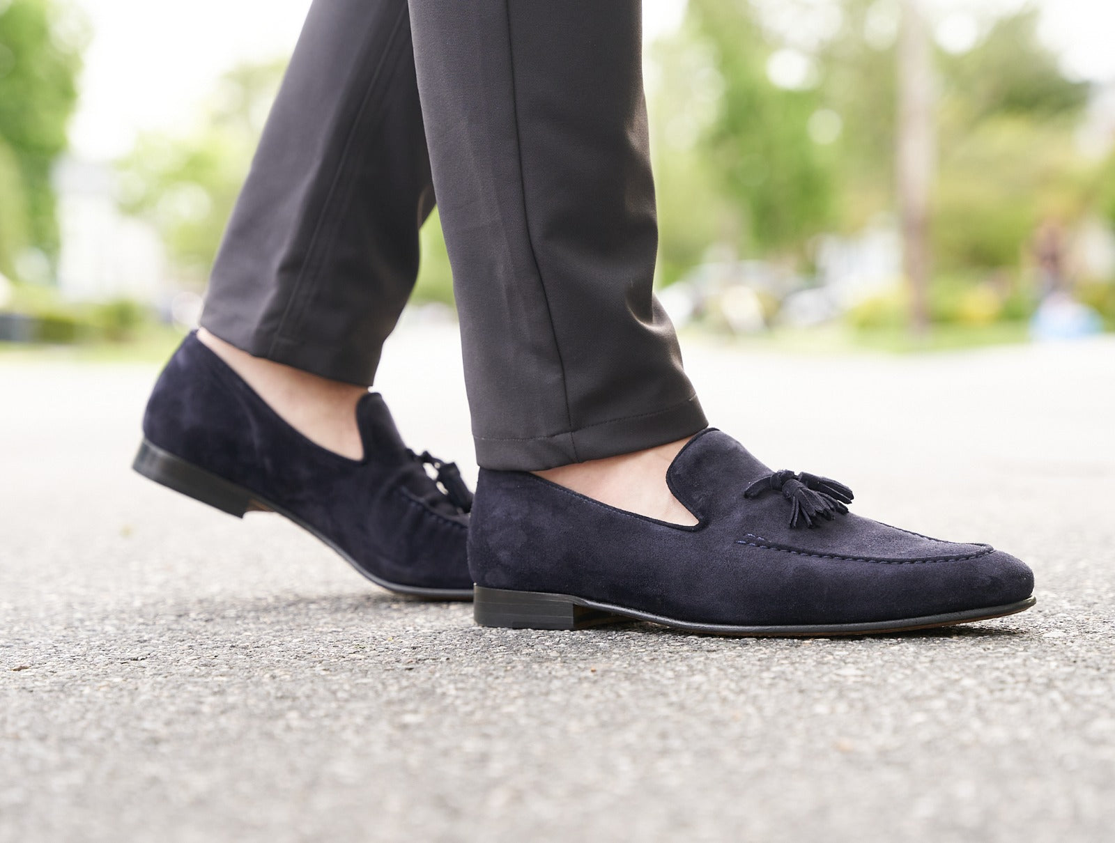 Navy suede 2025 tassel loafers