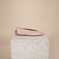Load image into Gallery viewer, Womens Leather Pink Flats
