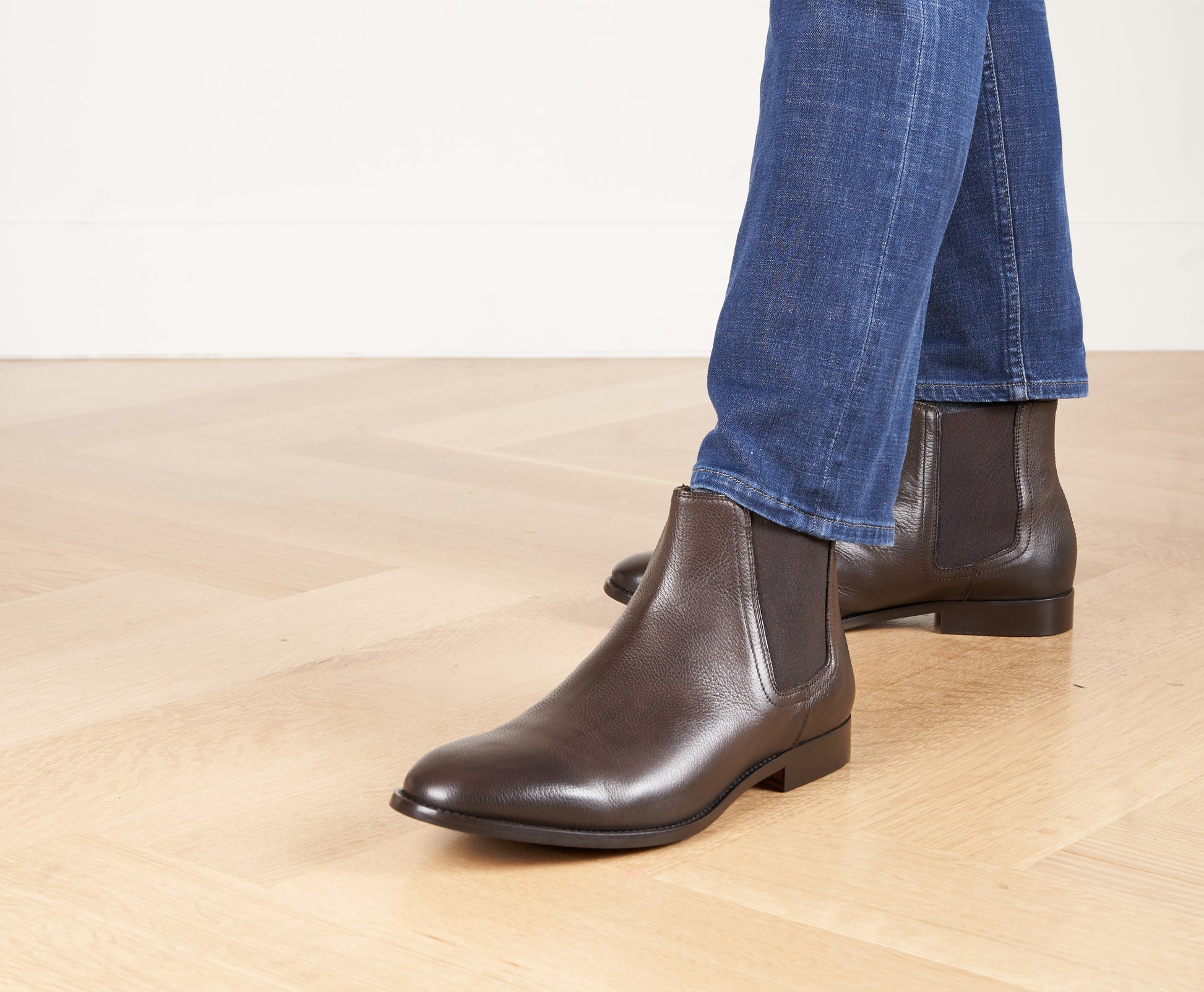 Lori - Men's Chelsea Boot Chocolate Leather 43.5 Lori - Men's Chelsea Boot Chocolate Leather 43.5